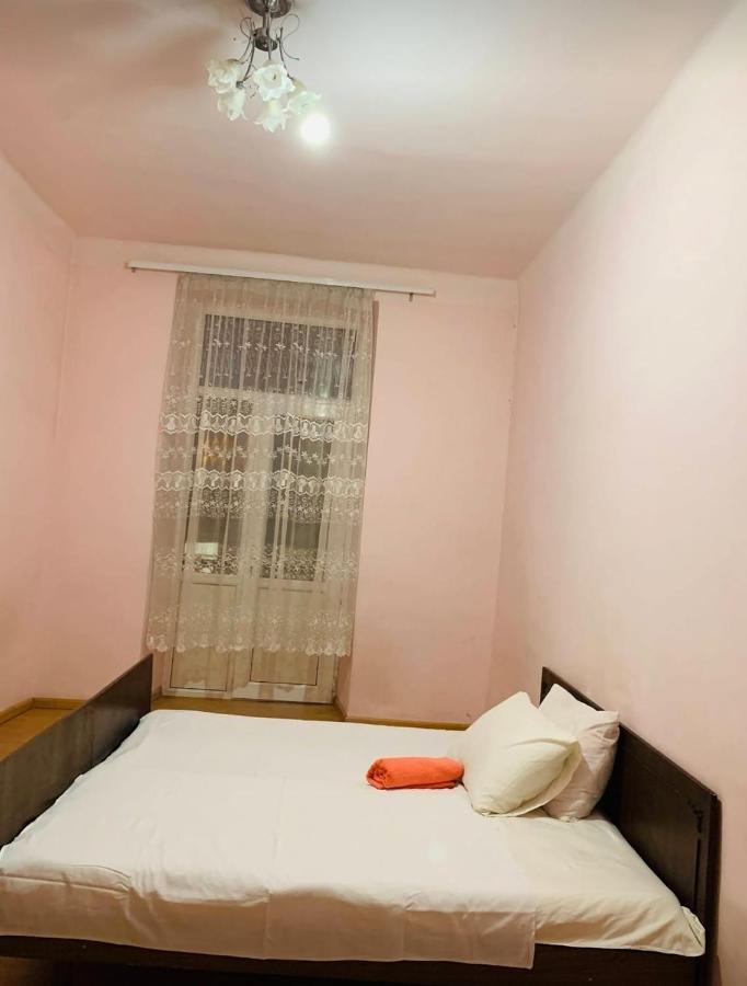 Infinity Hostel & Tour Erivan Exterior foto